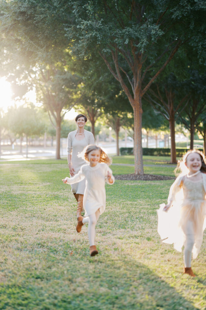 fort worth locations for fall family photos, kimbell art museum