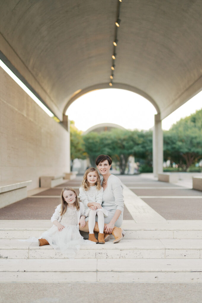 fort worth locations for fall family photos, kimbell art museum