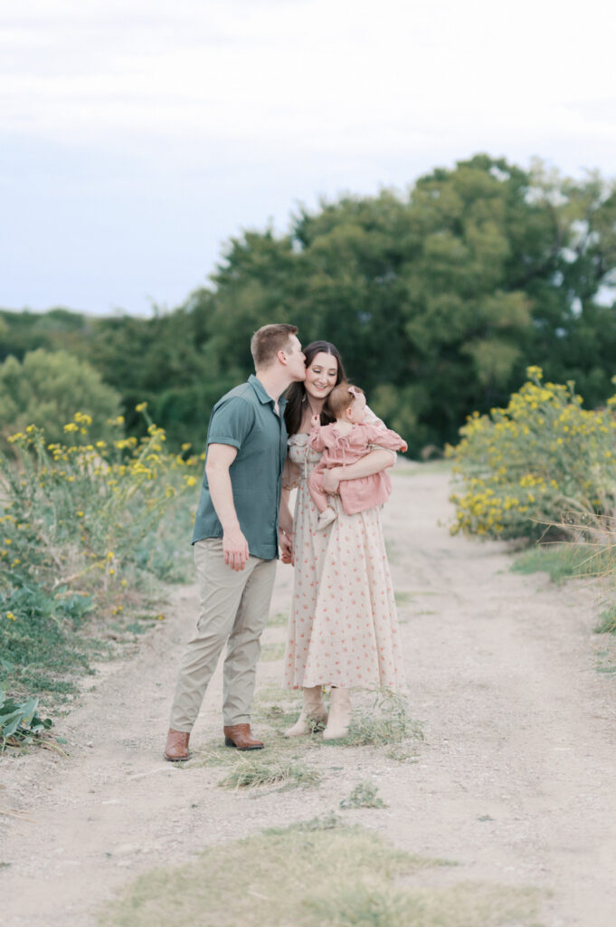fort worth locations for fall family photos, marine creek lake