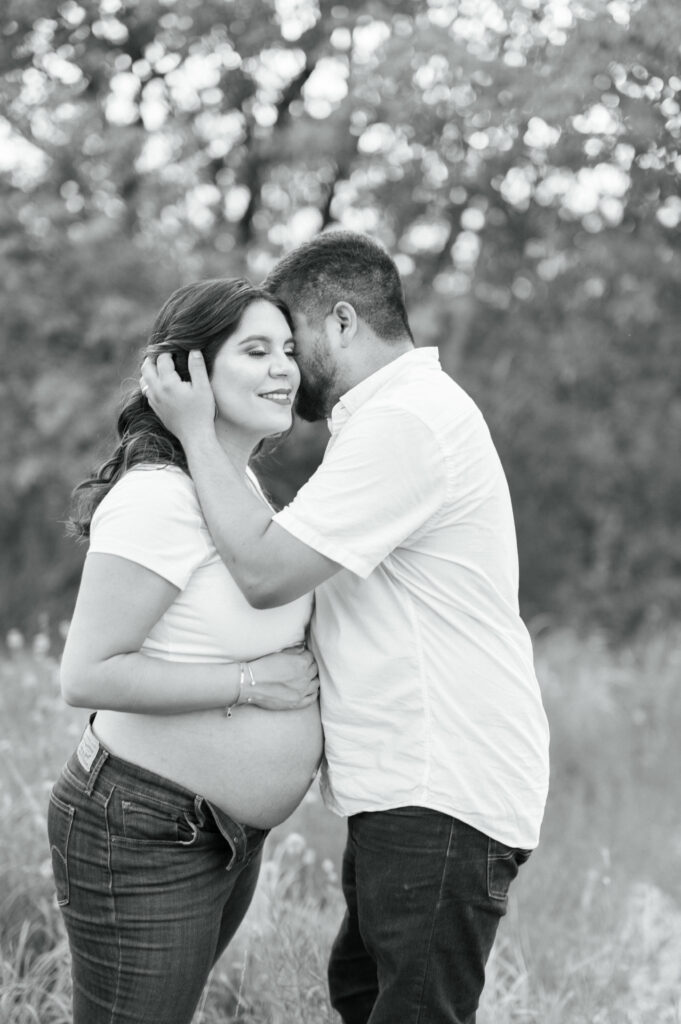 maternity photography session in fort worth