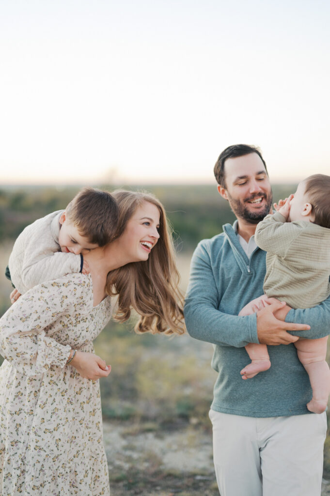 fort worth locations for fall family photos, tandy hills