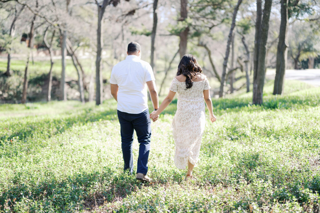 maternity photos in dallas prather park