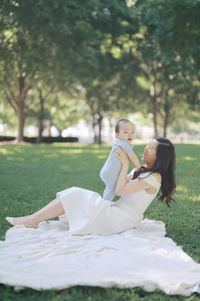family photos in fort worth at the kimbell art museum
