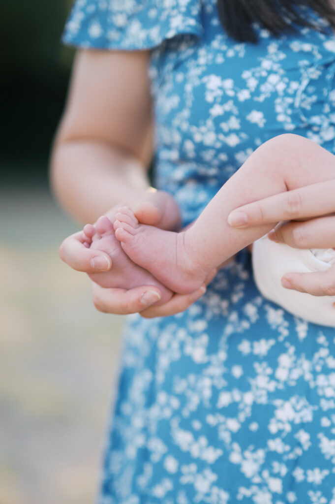 outdoor newborn photos in fort worth 