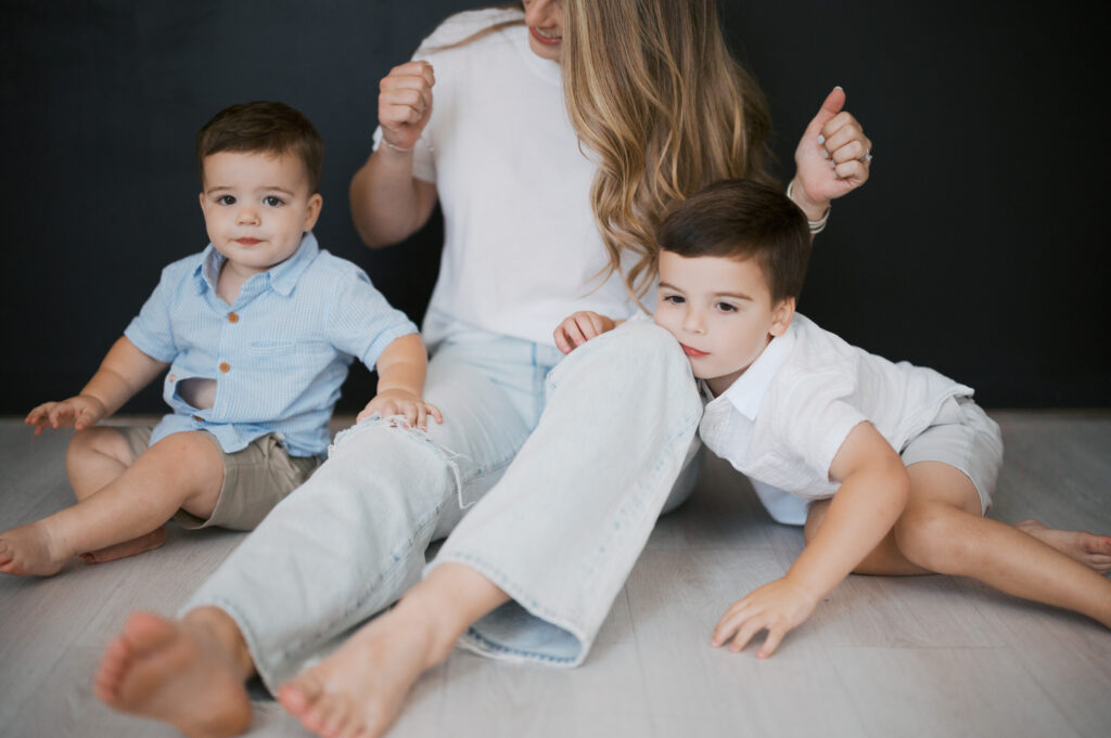 fort worth motherhood photographer, studio photos indoors