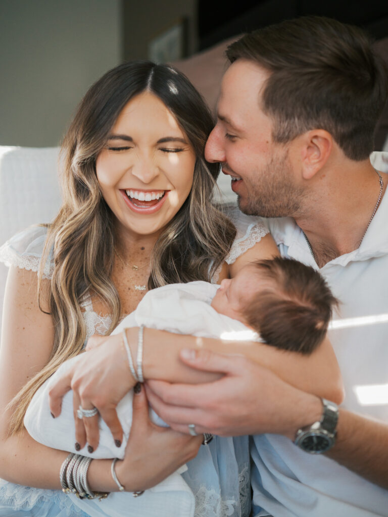 lifestyle newborn photos in dfw