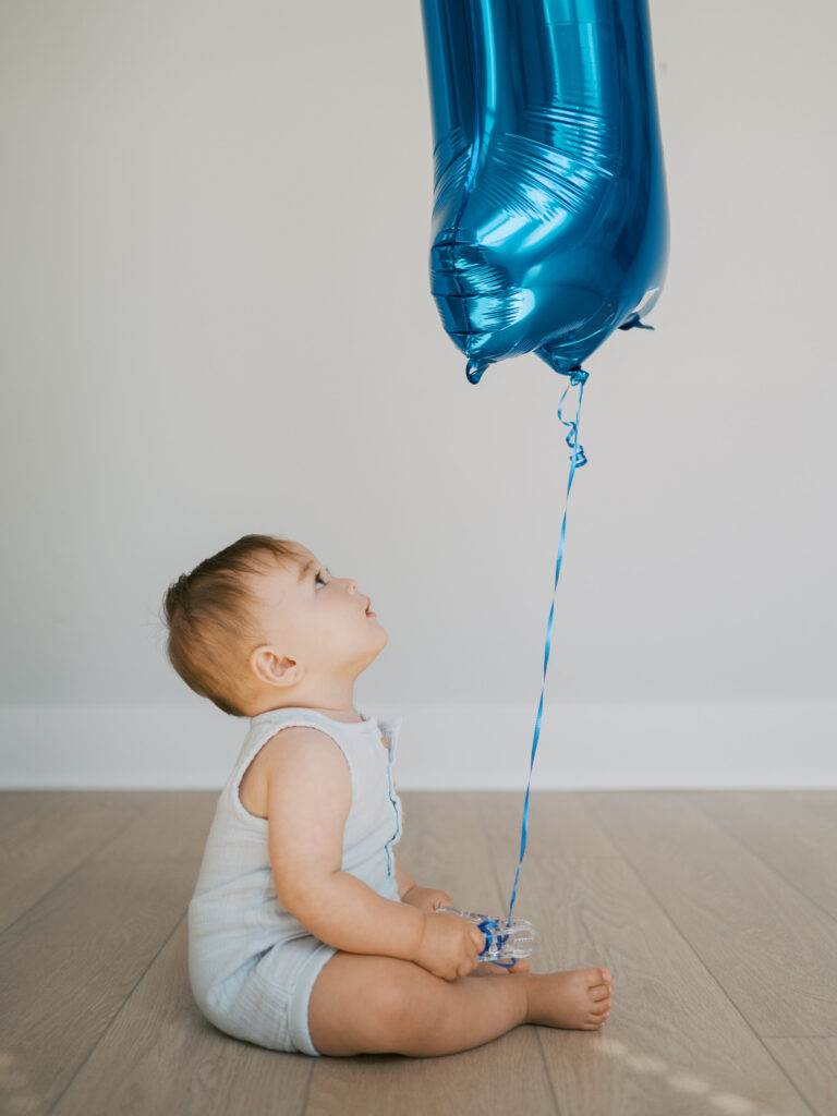 argyle family photographer, one year photos at home