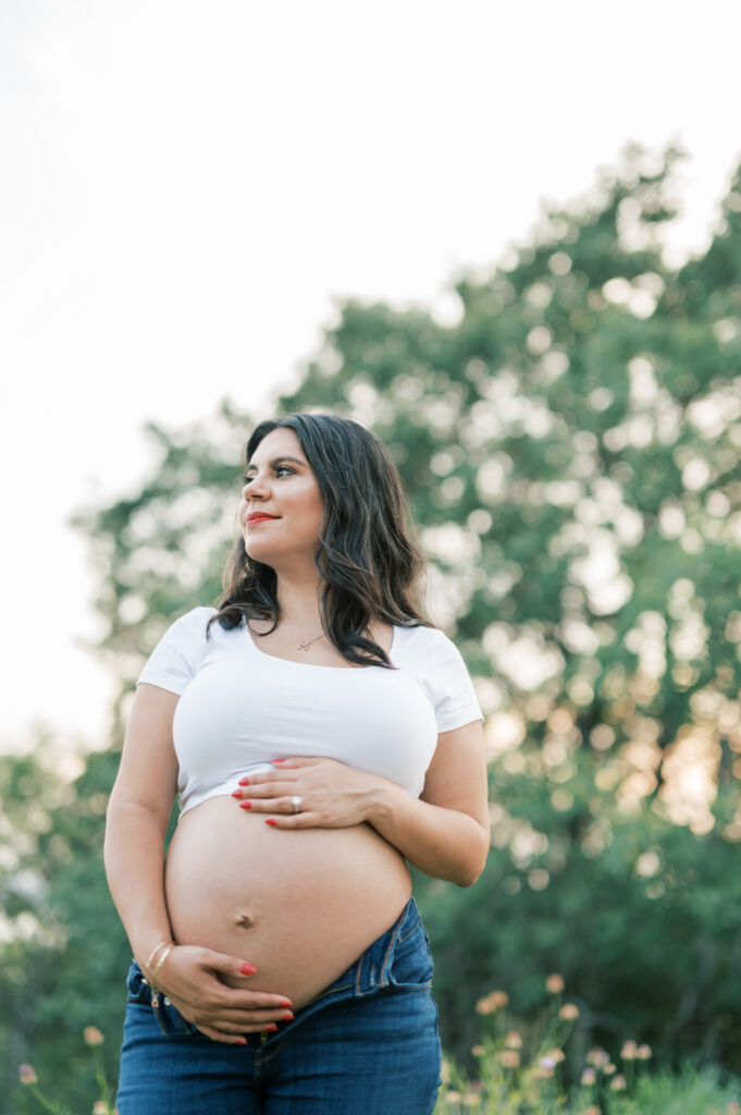 maternity photography session in fort worth