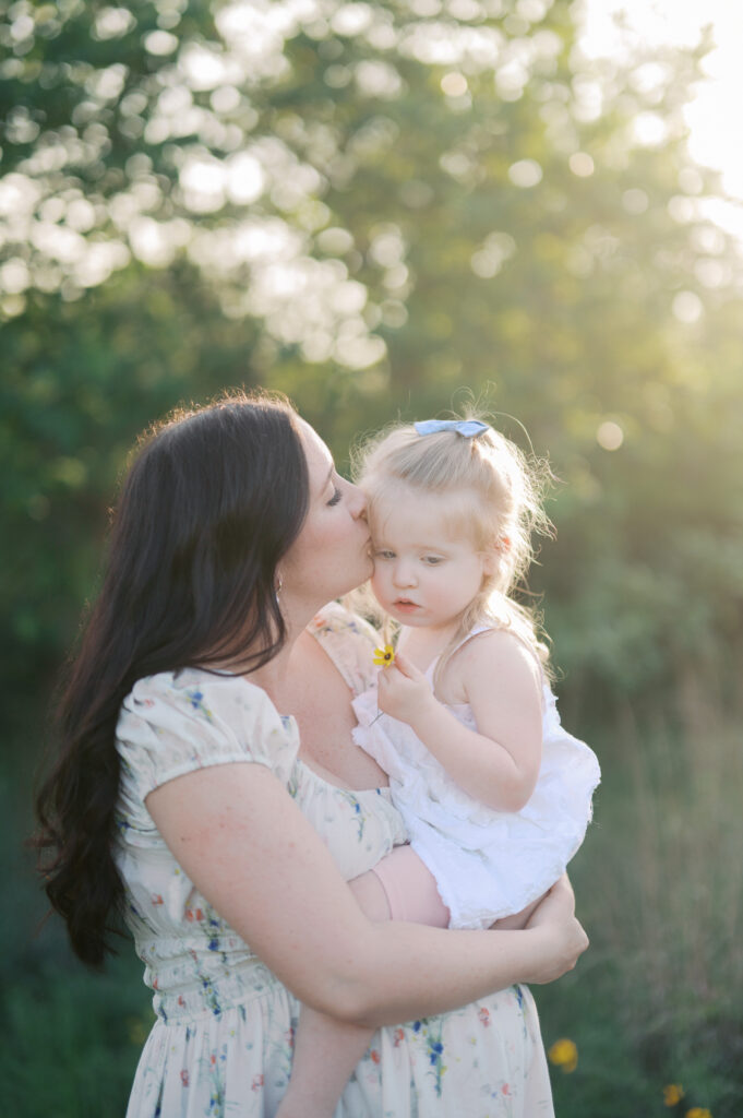 maternity family session in fort worth