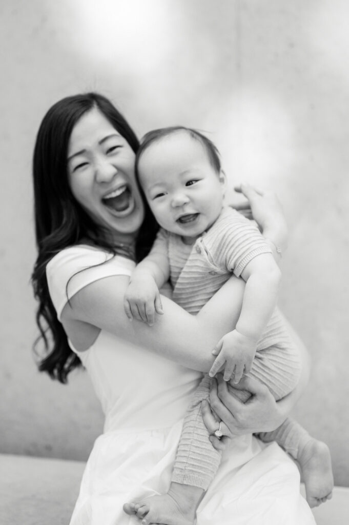 family photos in fort worth at the kimbell art museum