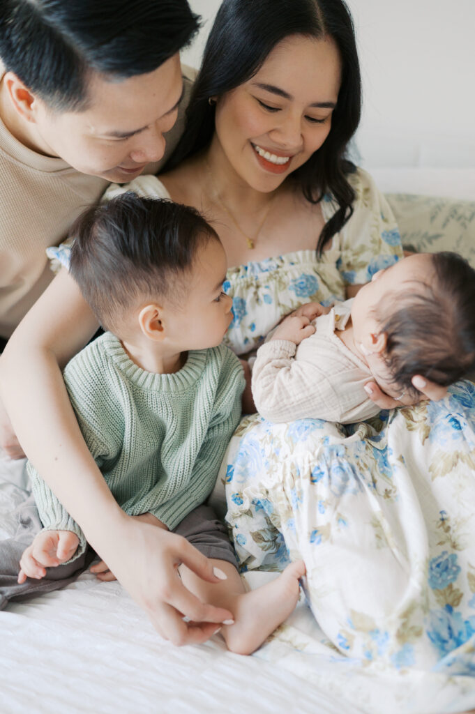 fort worth newborn lifestyle photography session at home