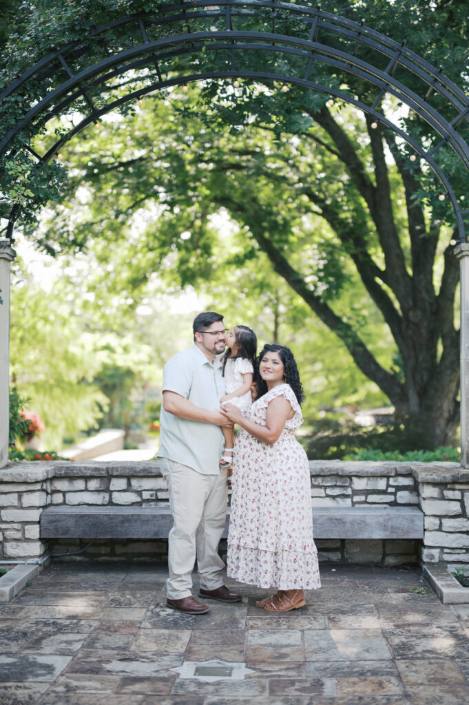 maternity photography session in fort worth