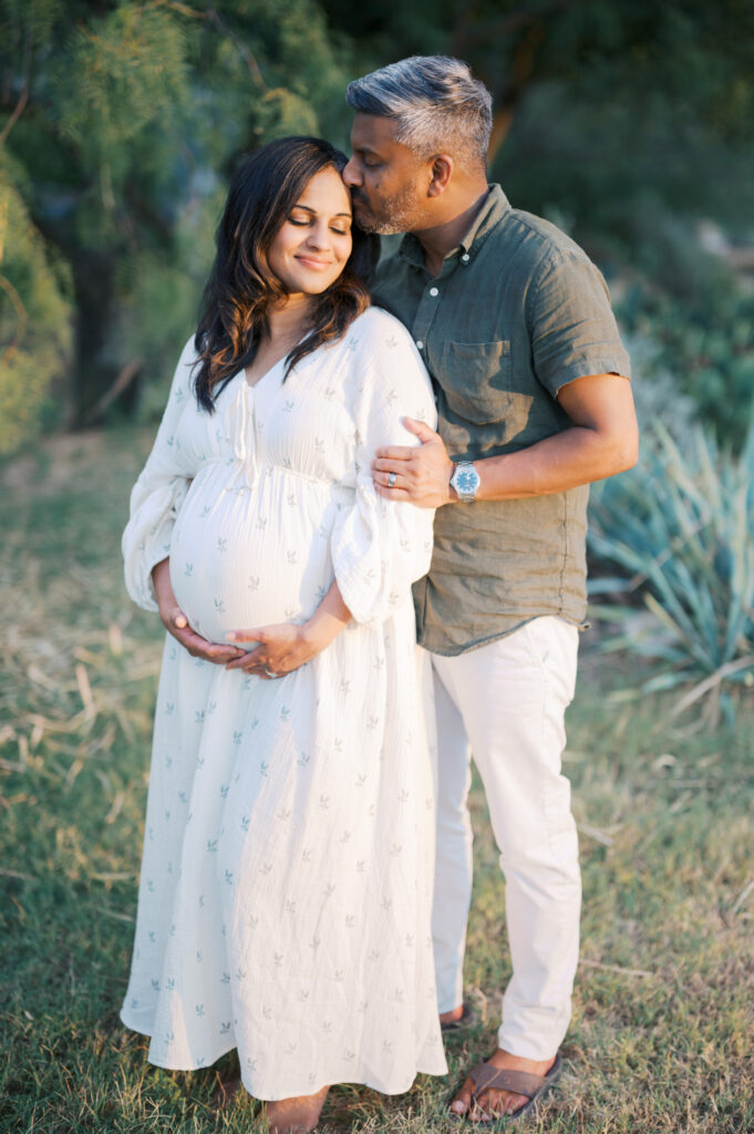 fort worth maternity photos, portrait of mom and dad
