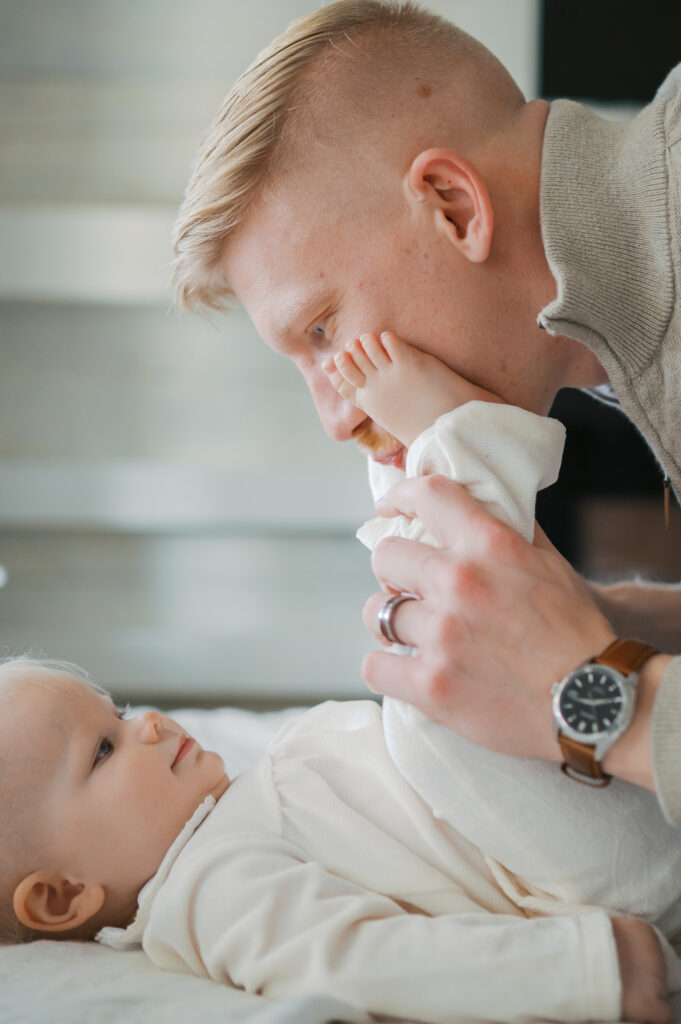 first birthday family photos in fort worth studio, cake smash photography